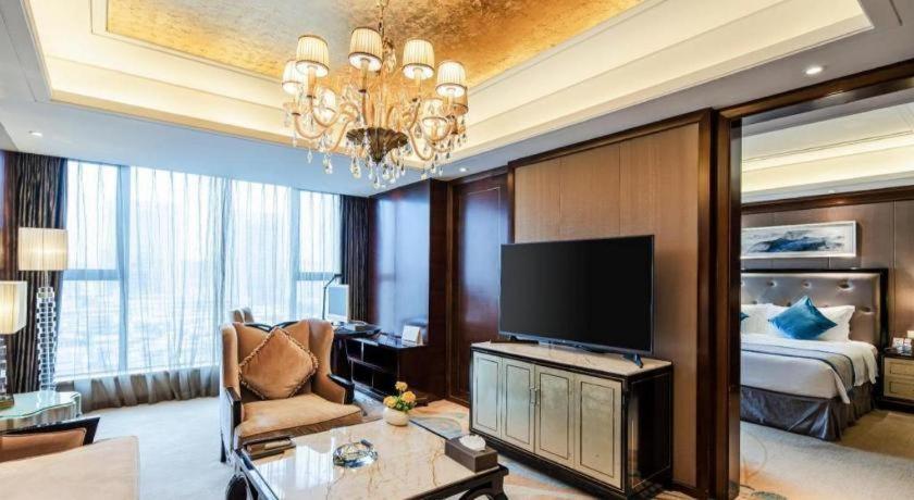 เฉิงตู ไรส์ซิง บัตเตอร์ฟลาย โฮเต็ล Hotel ภายนอก รูปภาพ