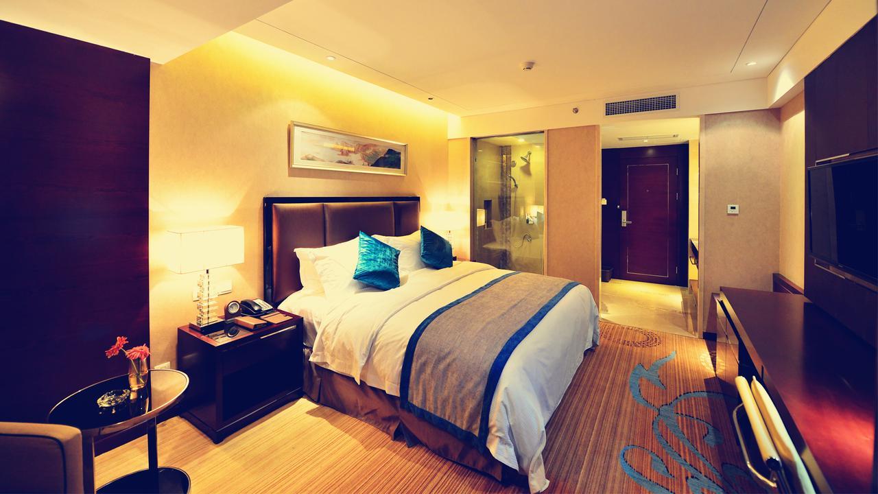 เฉิงตู ไรส์ซิง บัตเตอร์ฟลาย โฮเต็ล Hotel ภายนอก รูปภาพ